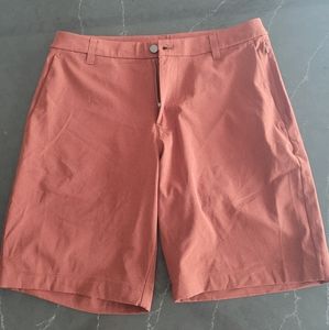 Lululemon commission short 9" ventlight